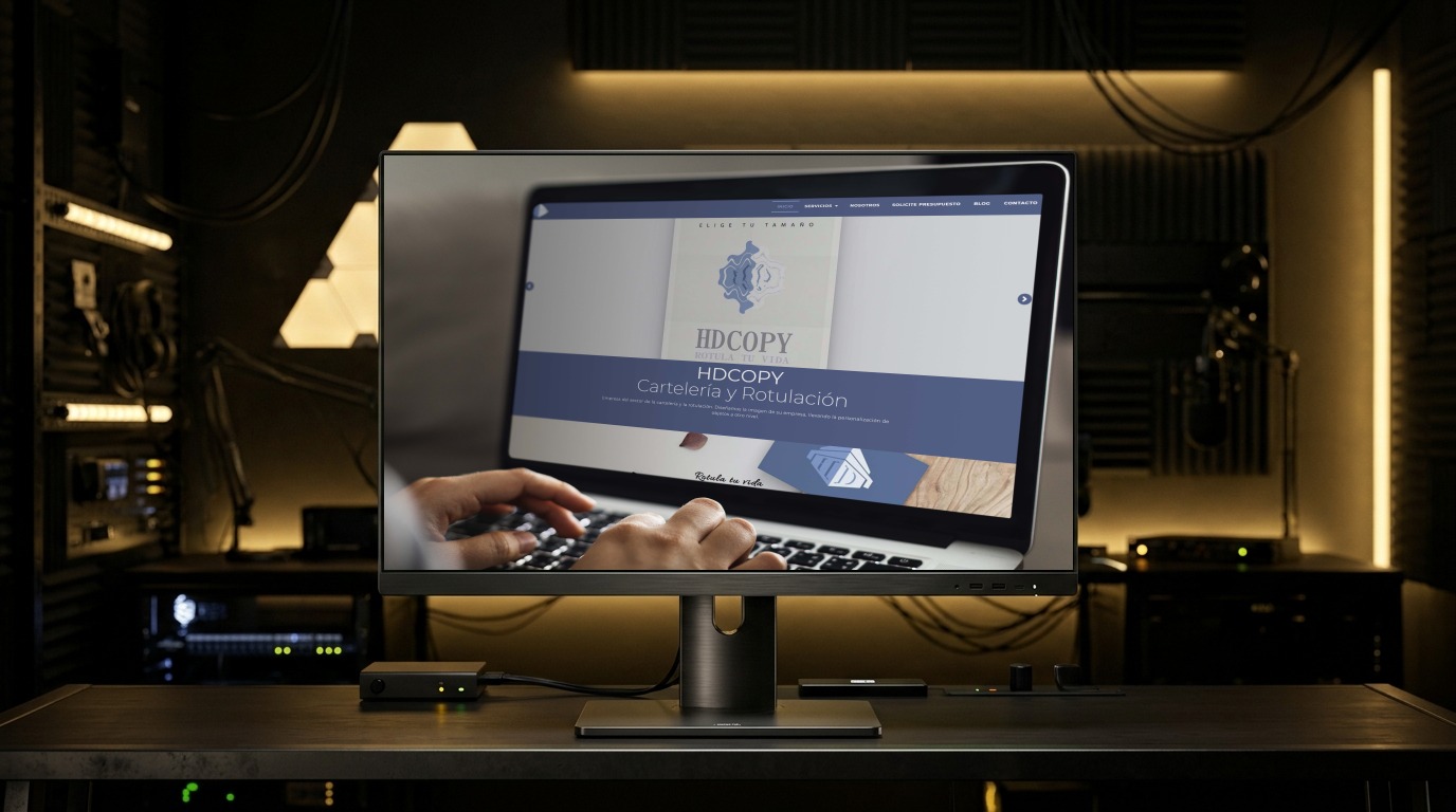Arsenal Informático - Mockup de Aplicación en Monitor